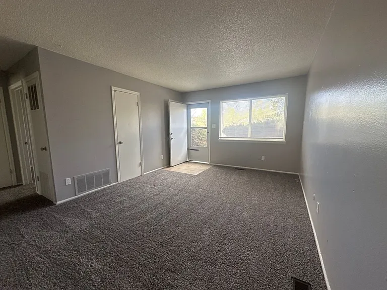311 S Murray Blvd — Photo 14