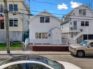 42 W 10th Rd, Broad Channel, NY 11693