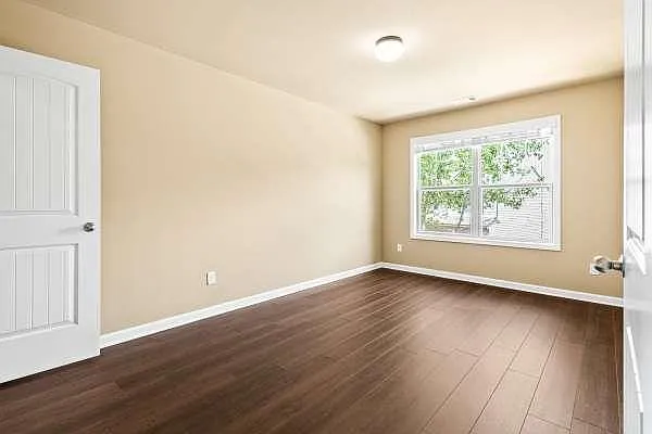 3920 Lake Manor Way — Photo 19