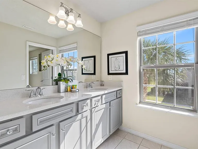 5405 Misty Oak Cir — Photo 17
