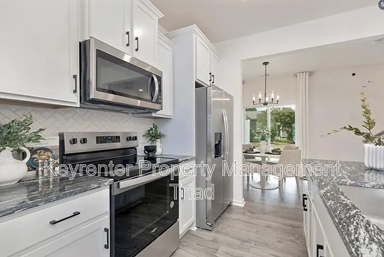 1729 Granby Heights Dr — Photo 22