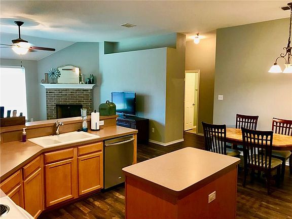 2nd image of 1302 Sierra Blanca Dr