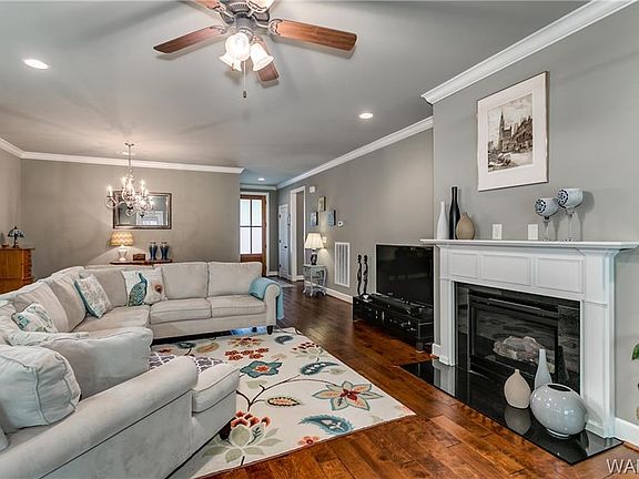 5th image of 1927 Waterford Ln