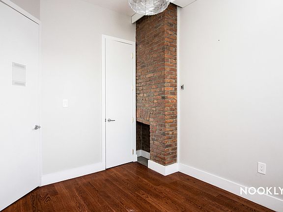 3rd image of 1277 Jefferson Ave #4