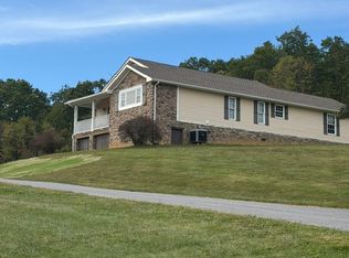 13 Solitude Ln, Peterstown, WV 24963