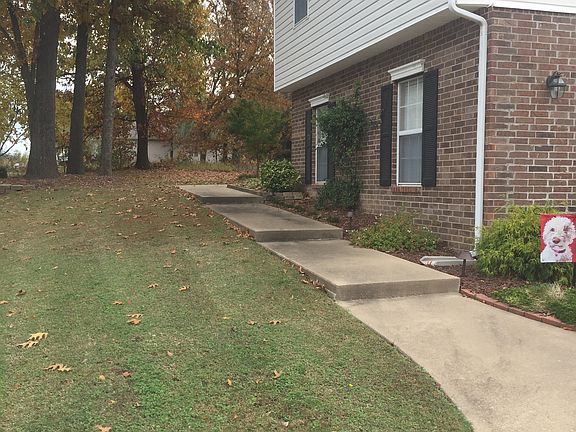 Front walkway 