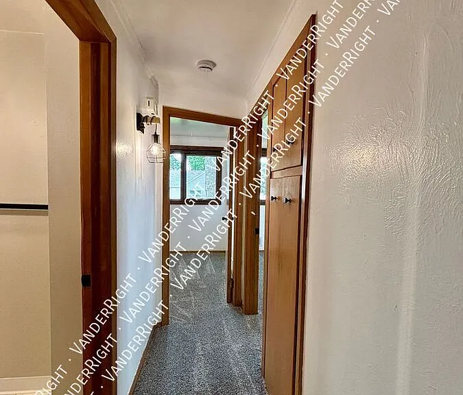 1113 S Blauvelt Ave — Photo 15