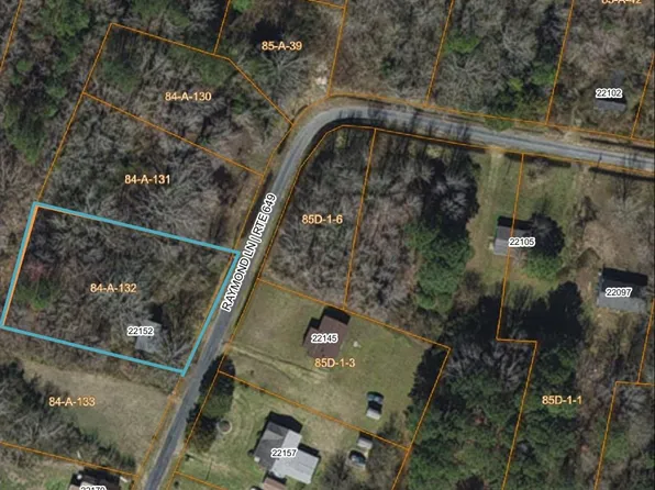 22152 Raymond Ln #132, Cape Charles, VA 23310