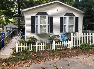 80 Mobile Home Way, Springfield, MA 01119