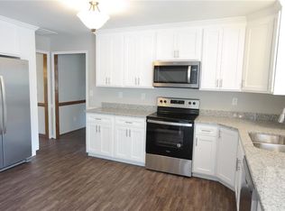 709 Mildenhall Dr, Chesapeake, VA 23322