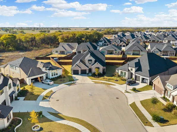 801 Copperleaf Dr, Justin, TX 76247