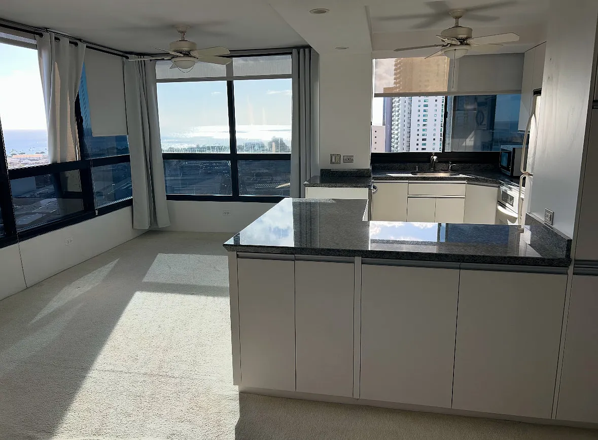 2 bed, 775 sqft, $3,100 — Photo 1