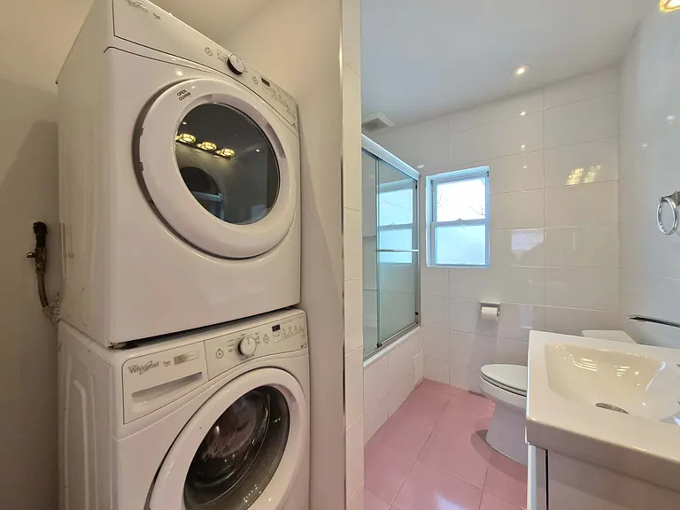 2810 Avenue R #2 — Photo 8