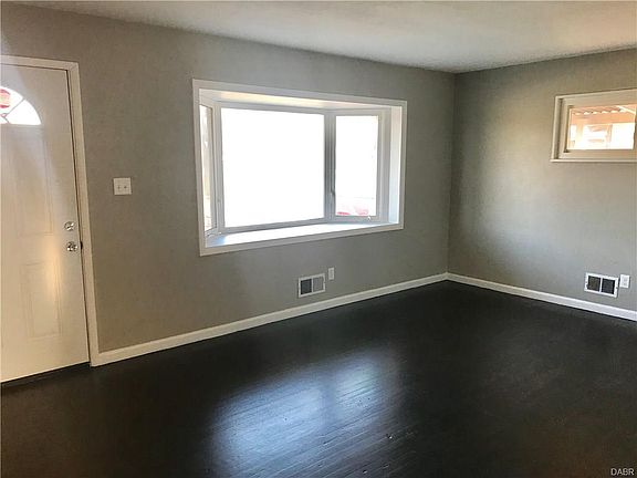 4th image of 4638 Eastgate Ave