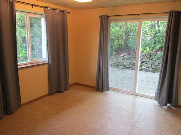5th image of 922 Kitsap St