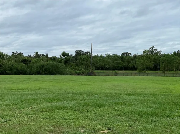 266 English Turn Dr, New Orleans, LA 70131