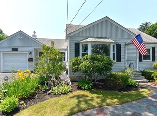 17 Crescent Ave, North Attleboro, MA 02760