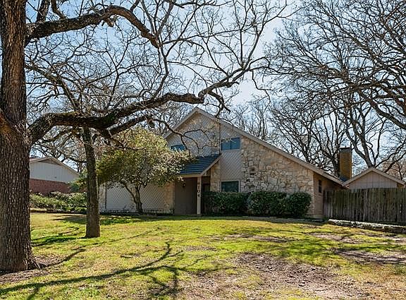 2nd image of 6104 Shorewood Dr