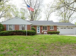 530 Prairie Ave, Naperville, IL 60540