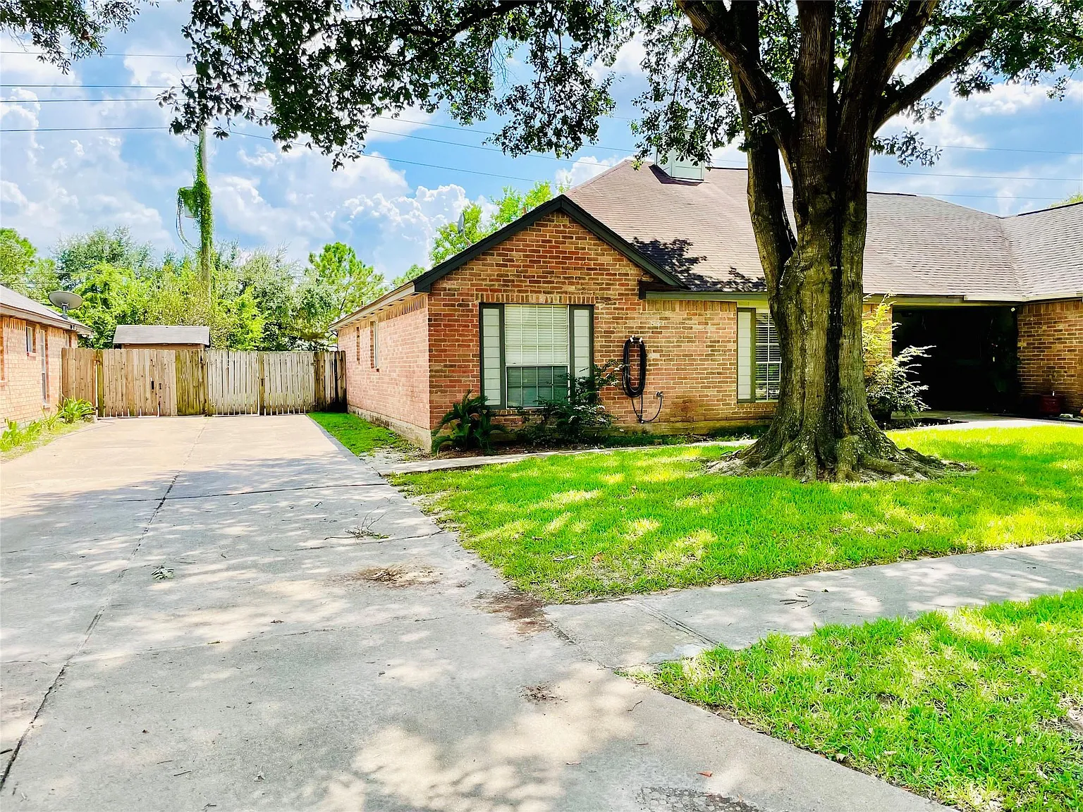 3 bed, 2.0 bath, 1540 sqft, $1,600 — Photo 2