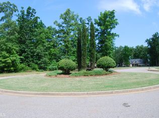 102 Mallie Dr, Forsyth, GA 31029