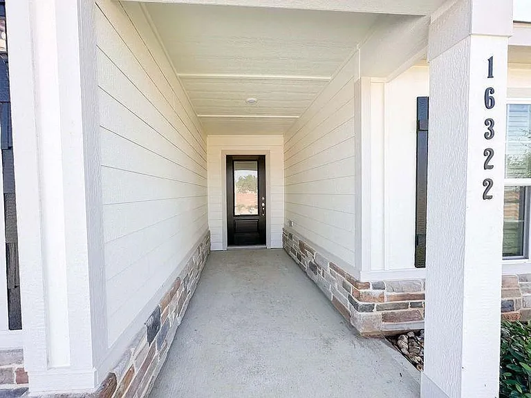 16322 Sweet Grove Dr — Photo 3