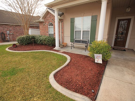 Front Flowerbed
