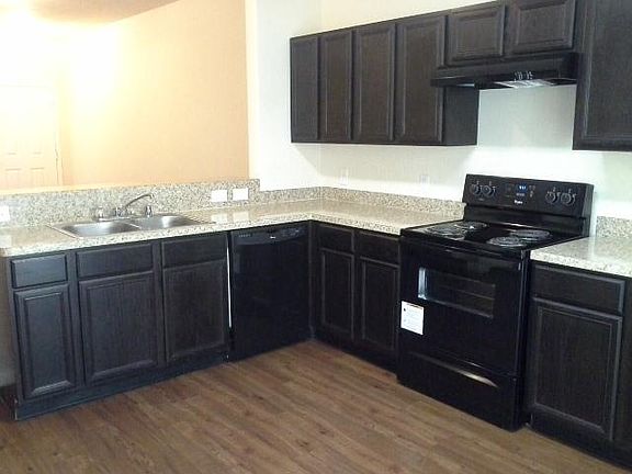 3rd image of 6270 Brenwood Cir