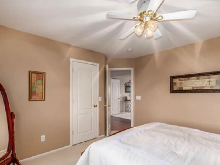 11154 W Sheridan St — Photo 21