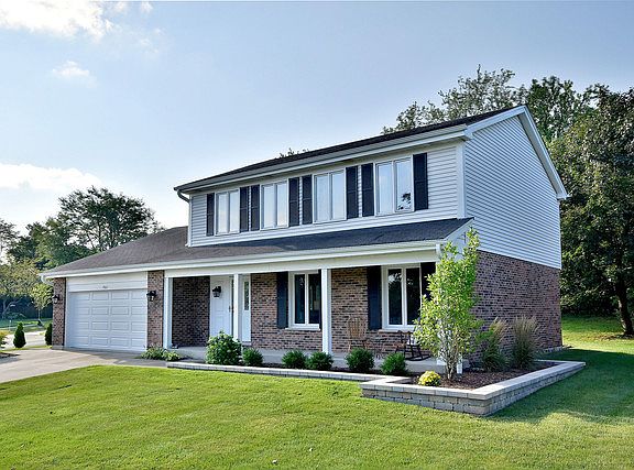 2nd image of 401 Whipple Ln