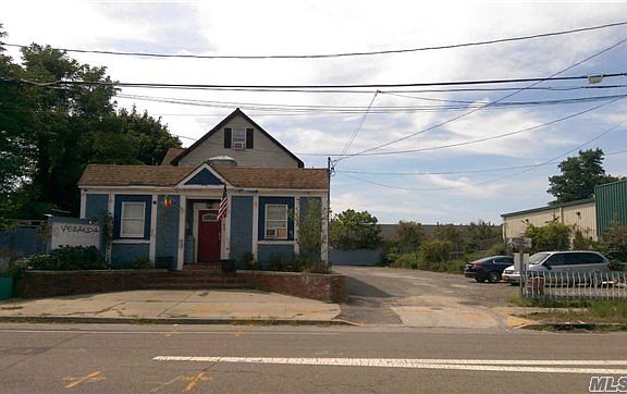 2nd image of 94 N Clinton Ave