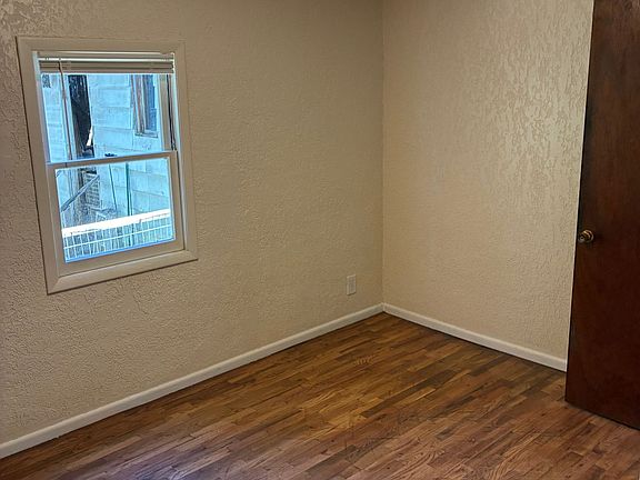 3rd image of 1645 Mississippi Ave