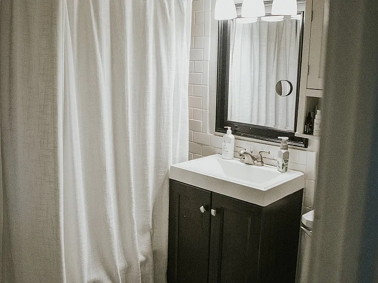 2601 Hennepin Ave — Photo 9