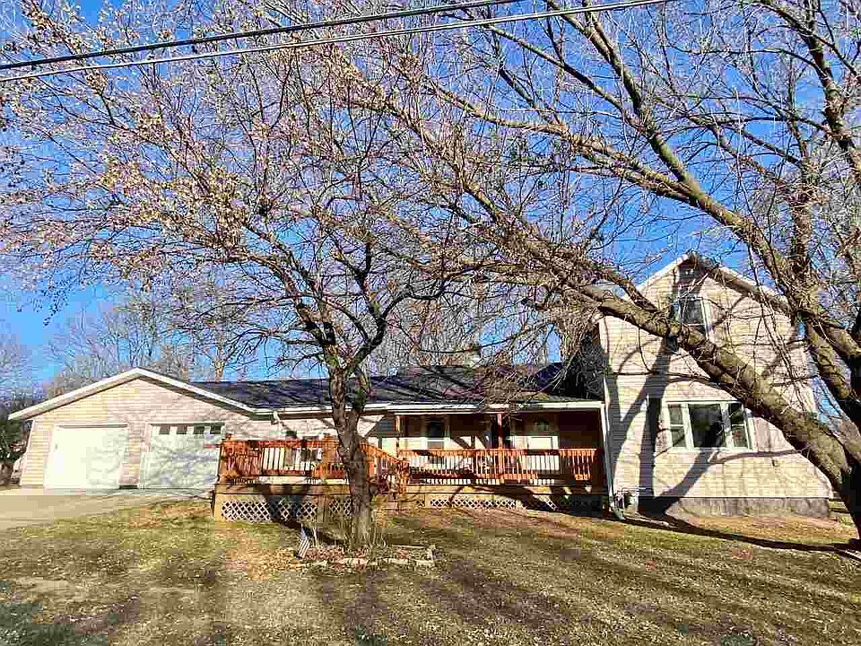 1st image of 509 W 1st St