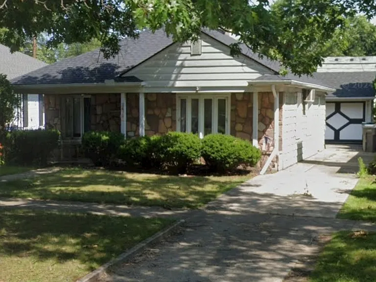 24728 Carlysle St — Photo 1