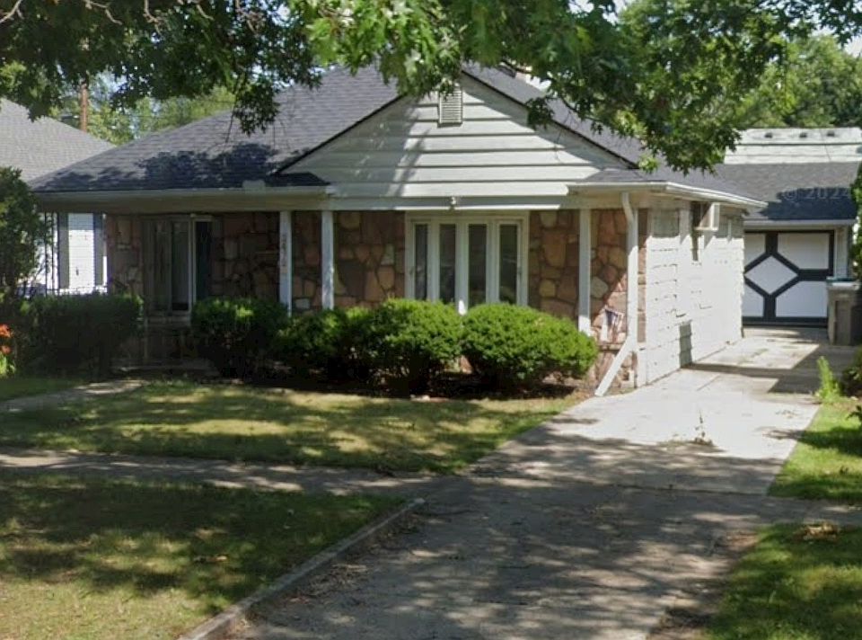 1st image of 24728 Carlysle St