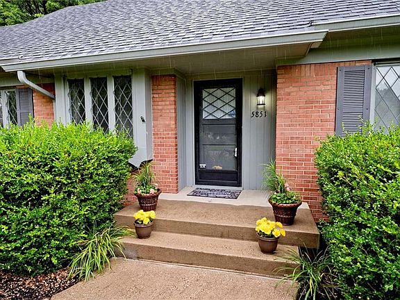 3rd image of 5851 White Oak Ct