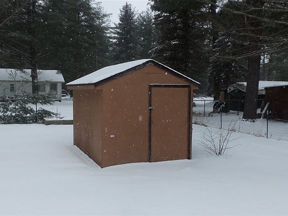 4th image of 1695 Menona Ln