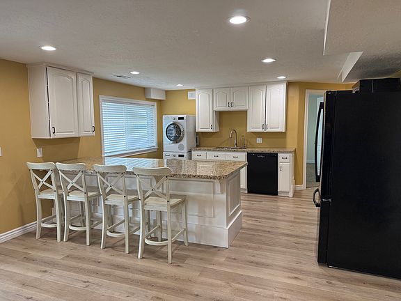 Large kitchen