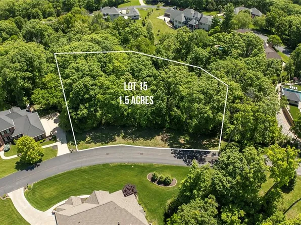 24 Grand Meridien Frst, Chesterfield, MO 63005