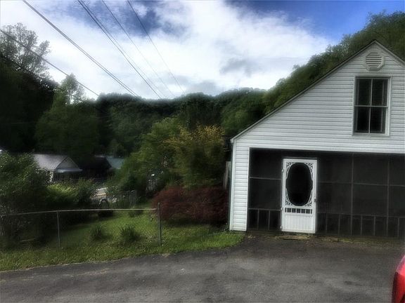 3rd image of 2579 Appalachian Hwy