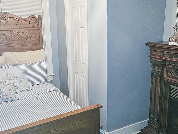 The washington room 1