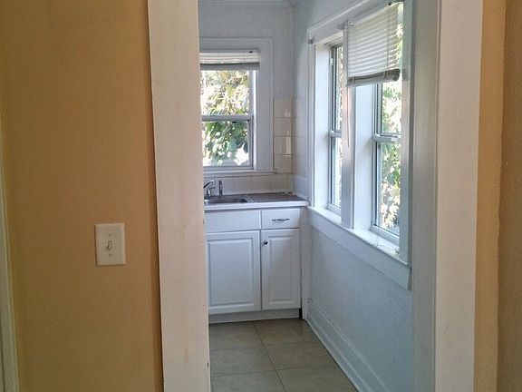 4th image of 2330 S Ferncreek Ave APT D