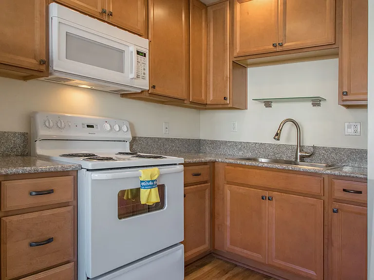 Terrace Villas Apartments — Photo 11