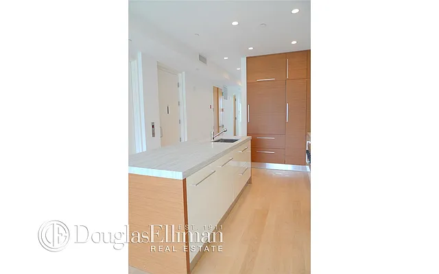 Sold by Douglas Elliman | media 24