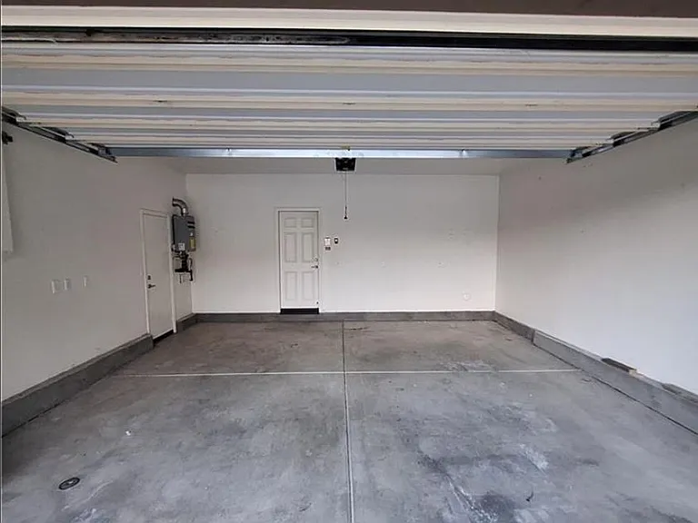825 Parisa Pl — Photo 14