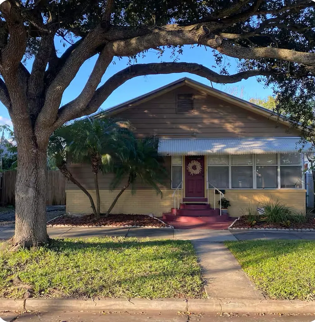 4 bed, 1882 sqft, $3,100 — Photo 1
