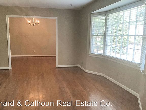 4th image of 605 Carlton Dr
