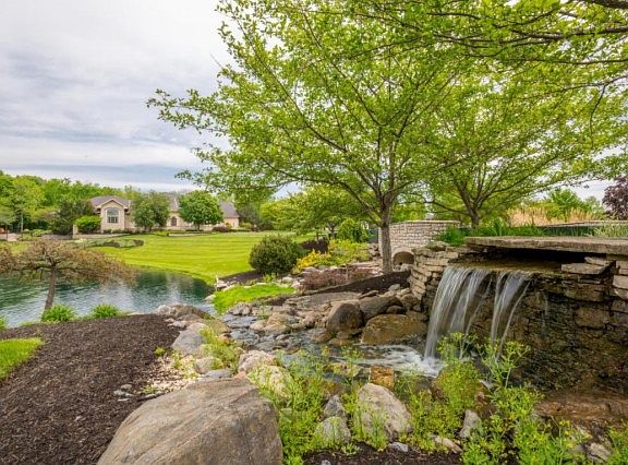 2nd image of 2524 Deseret Dr