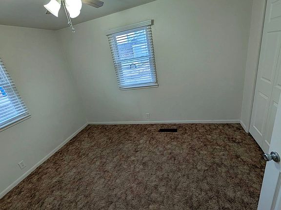 4th image of 503 Halladay St